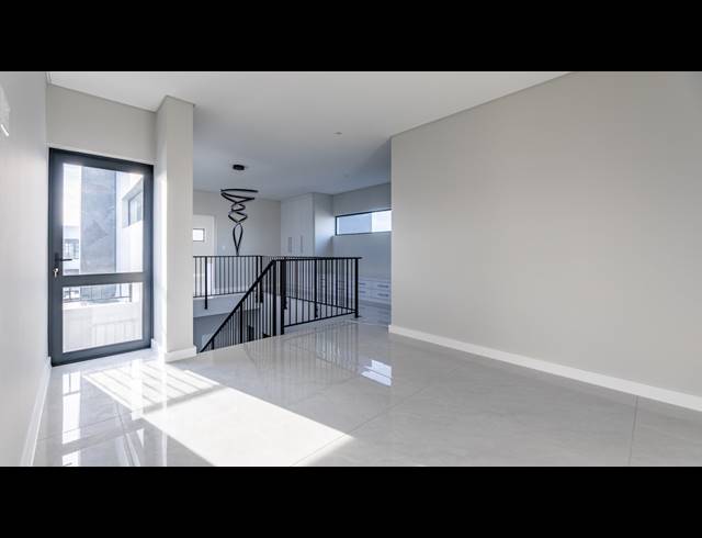 4 BEDROOM HOUSE FOR SALE IN SANDOWN